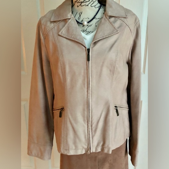 Leather Like Blush Short Jacket Size Large - Picture 5 of 7